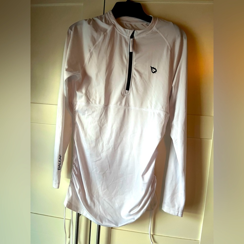 Baleaf Tunic Rashguard